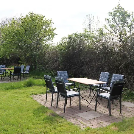 Strandweg 2 Apartment