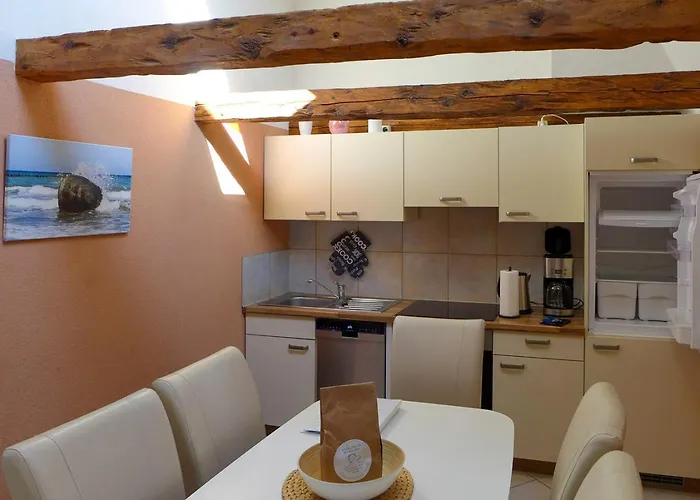 Strandweg 2 * Nienhagen (Mecklenburg-Vorpommern)